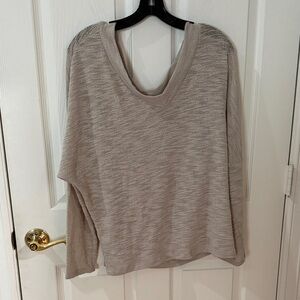 Women's Beige Sweater Top oversized, Pookie and Sebastian size medium